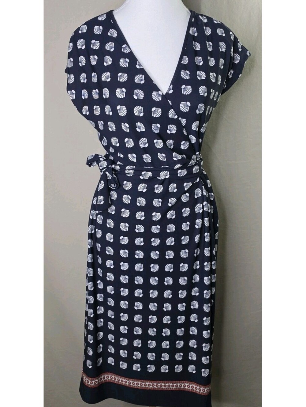 Ann Taylor Seashell Cap Sleeve Wrap Dress Night Sky Blue Navy Size 6 Excellent